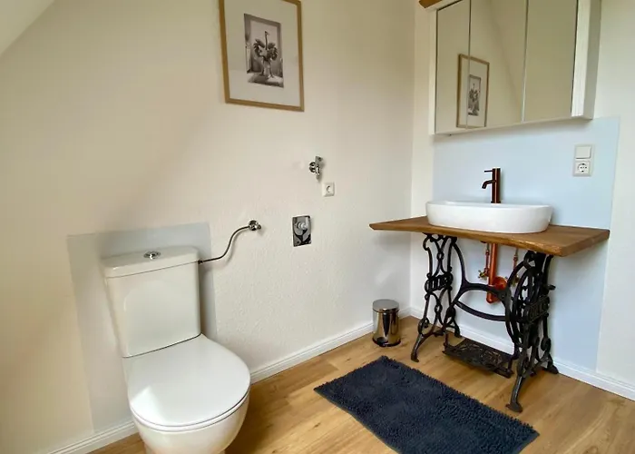 Апартаменты Straussenblick Dachgeschoss - Keine Monteure