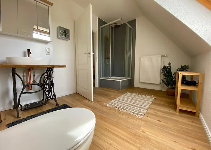 Straussenblick Dachgeschoss - Keine Monteure Апартаменты *