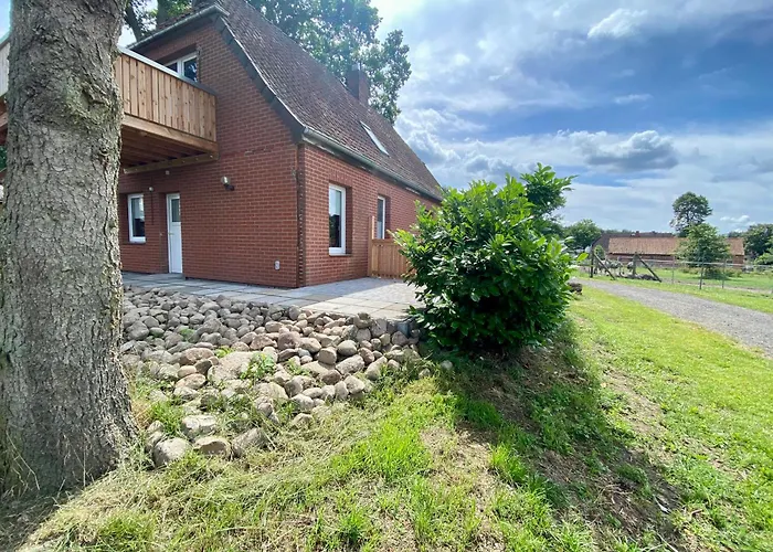 Апартаменты Straussenblick Dachgeschoss - Keine Monteure